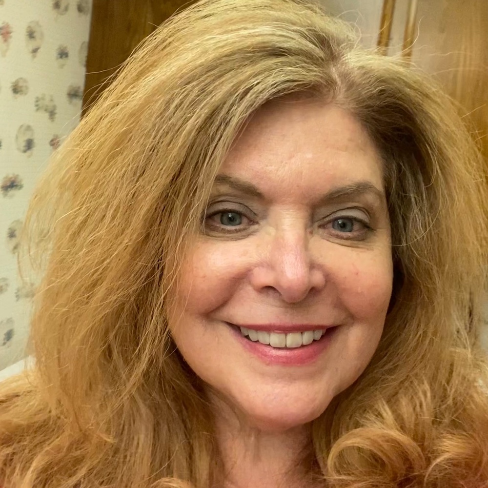 Meet your Posher, Gayle